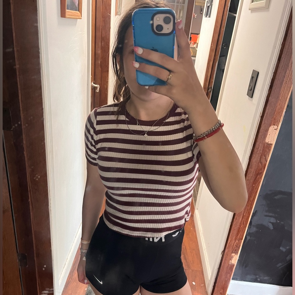 Topshelf crop top